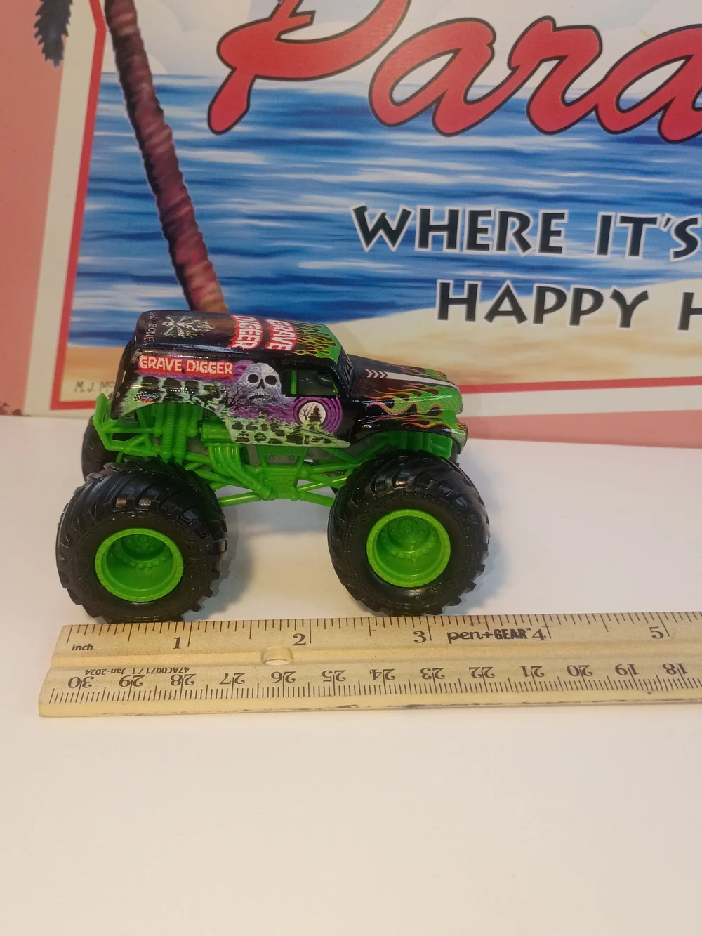 Monster Jam Grave Digger Loose Green Truck 1/64 Scale